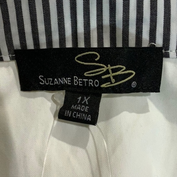 Suzanne Betro White Tunic w/ Striped Sleeves - NWT - Picture 3 of 6